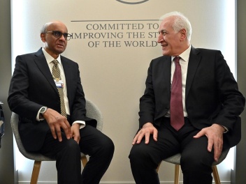 Դավոսում Վահագն Խաչատուրյանը հանդիպել է Սինգա...