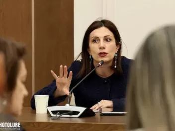 Փորձում են «ջրել» պարգևավճարների թեման․ «Հրապարակ»