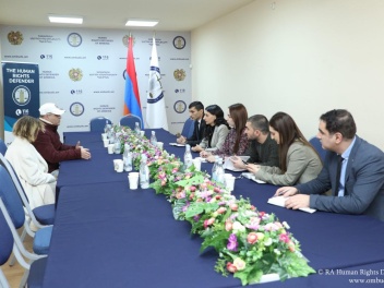 Անահիտ Մանասյանն ընդունել է Վիգեն և Լինդա Էու...