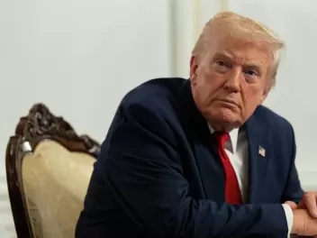 Թրամփը վարչակազմի հետ նիստ կանցկացնի