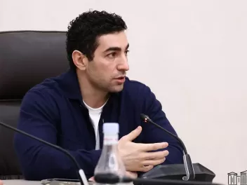 Այս ընտրություններով կամ ժողովուրդն իր ապագան...