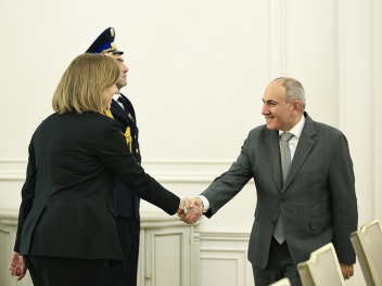 Փաշինյանը հրաժեշտի հանդիպում է ունեցել ՀՀ–ում...