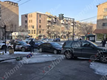 Վաղարշյան-Քոչար խաչմերուկում բախվել են «Mercedes ML»-ն ու «Hyundai»-ն
