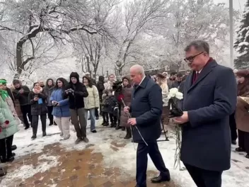 ՀՀ-ում ՌԴ դեսպանը ծաղիկներ է խոնարհել «Պաշարվ...