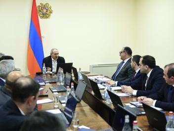 Փաշինյանն այցելել է ԲՏԱ նախարարություն