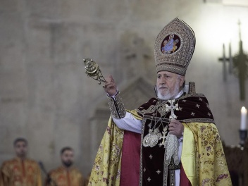 Եպիսկոպոսաց ժողովը կգումարվի Հայաստանից դուրս