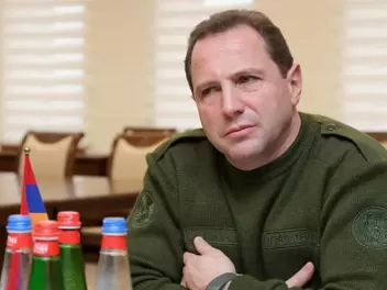 Դավիթ Տոնոյանի պաշտպանական ճառից հետո Դոլմազյ...