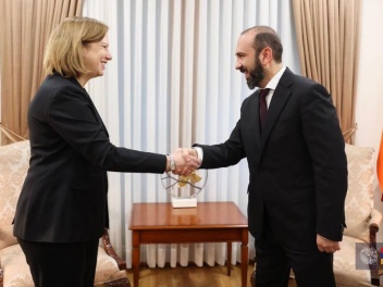 Արարատ Միրզոյանն ընդունել է ԱՄՆ դեսպանին առաք...
