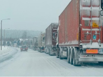 Ստեփանծմինդա-Լարս ավտոճանապարհը փակ է բեռնատա...