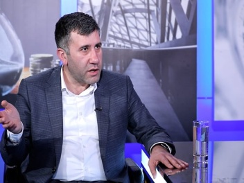 Ամոթ է, մի բանից որ գլուխ չեք հանում՝ մի՛ խոս...