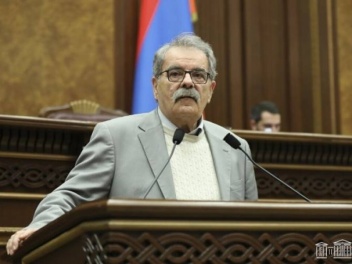 ԱԺ-ն չդադարեցրեց ՀՌՀ անդամ Հակոբ Հակոբյանի լի...