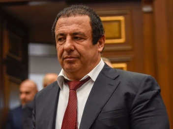 Իմ որդին՝ Հովհաննեսը, ոչ ցանկություն ունի պատ...