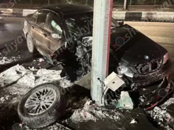 Աճառյան-Ծարավ Աղբյուր խաչմերուկում բախվել են «Mercedes»-ն ու «BMW»-ն