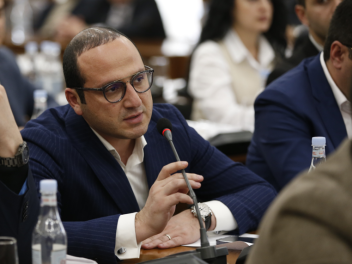 Ու՞ր է մսխվել փոսալցման ու ասֆալտապատման համա...