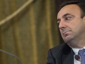 Ով կփոխարինի Հրայր Թովմասյանին․ «Հրապարակ»