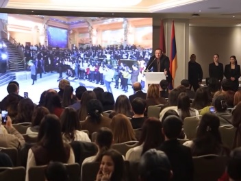 Գ. Ծառուկյանի նոր նախաձեռնությանը միացած երիտ...