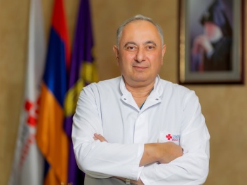 Իրավապահները խուզարկում են «Իզմիրլյան» ԲԿ-ի տ...