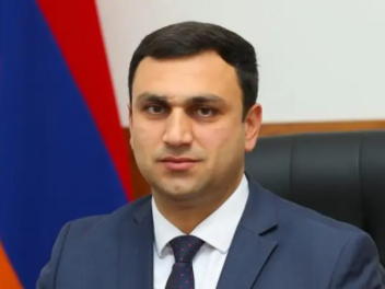 Ձերբակալությունների «քավորը» Մեխակյանն է․ «Հրապարակ»