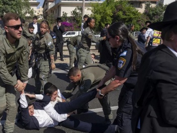 Իսրայելի օրթոդոքս հրեաները հրաժարվում են ծառա...