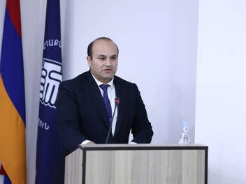 ԱՄՆ-ում ՀՀ դեսպան Նարեկ Մկրտչյանի եղբայրը դատ...