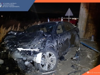 Երևան-Երասխ ճանապարհին բախվել են «Mercedes-Be...