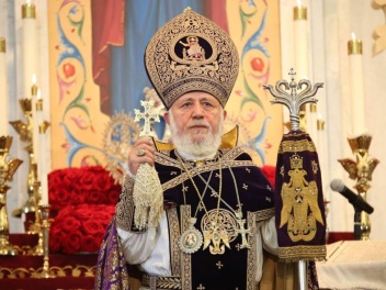 Կաթողիկոսի դեմ քրեական գործերը ձախողվում են