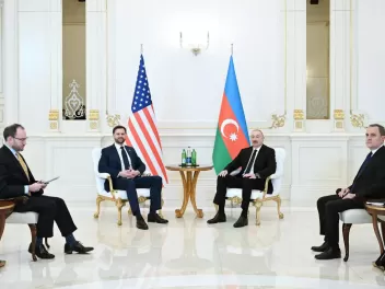 AzTV-ն մոնտաժել է Ջեյ Դի Վենսի կատակը. Հայրապ...