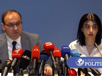 Արդյոք Արշակ սրբազանն է պատկերված տեսանյութու...