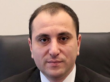 2 անշարժ գույք, 3.5 մլն կանխիկ գումար. Արսեն...