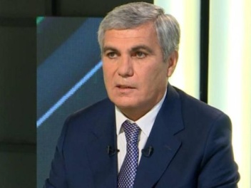 Դրսում հակառուս, ներսում՝ ռուսամետ․ «Հրապարակ»