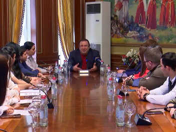 Հանդիպում «Առաջարկ Հայաստանին» ծրագրի երիտասա...