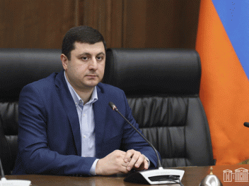 Եթե Արցախի թեման փակ է, ապա ինչո՞ւ է այն հանր...