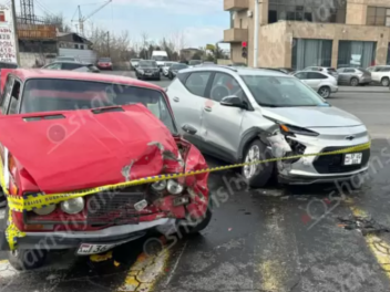 Արցախի-Էրեբունի փողոցների խաչմերուկում բախվել...