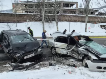 Վանաձորում բախվել են «Opel Zafira»-ն և «Opel Vectra»-ն