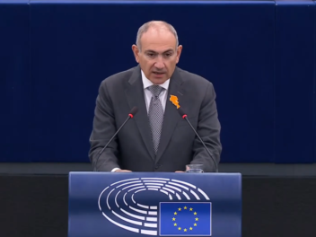 Շարունակում ենք դիվանագիտական լուռ աշխատանքը...