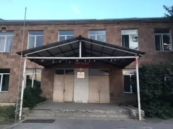 37-ամյա բնակչուհին խափանել է դպրոցի աշխատանքը...