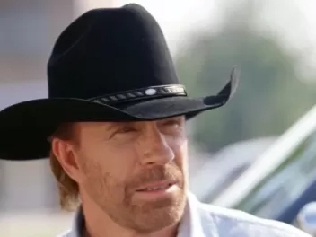 Մահացել է լեգենդ Չակ Նորիսը