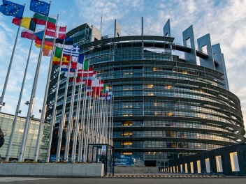 Եվրախորհրդարանը վավերացրել է ԱՄՆ-ի հետ առևտրա...