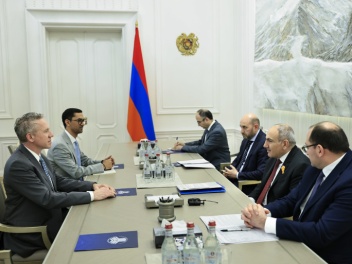 Փաշինյանն ընդունել է ԱՄՀ հայաստանյան առաքելու...