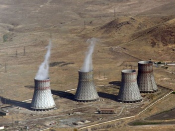 Ո՞ւմ են ուզում վստահել. «Փաստ»