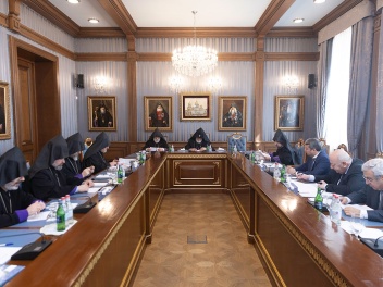 Ամենայն Հայոց Կաթողիկոսի նախագահությամբ սկսվե...