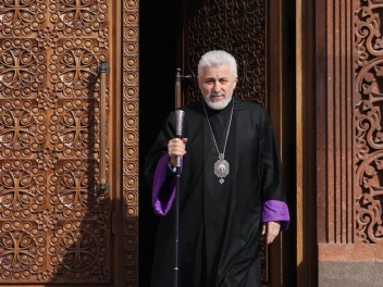 Կաթողիկոսի դեմ դատավճիռ կայացնողը կանարգվի, ժ...