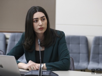 1.2 տարեկան երեխայի նկատմամբ բռնությունը ոչ թ...