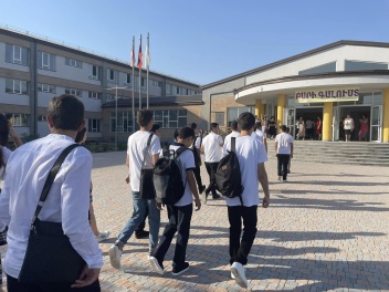 Երկաթե ձողով ծեծ, աշակերտի մահ. տնօրենն անգամ...