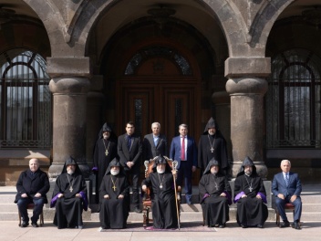 ԳՀԽ ժողովում քննարկվել են եկեղեցի–պետություն...