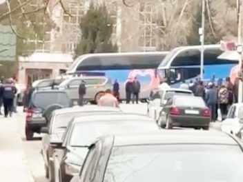 Փաշինյանի մարզային «շրջայցերն» անցնում են կիս...