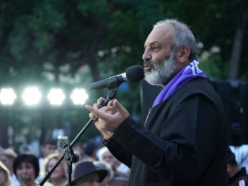 Ինչո՞ւ սկսեց մեր շարժումը. Բագրատ Սրբազան