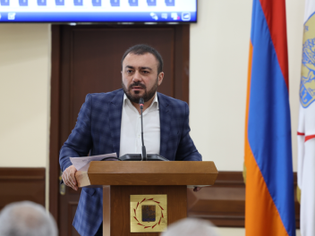 Երեւի ձեր լուավոր կետն այն է, որ գնաք ստրասբո...