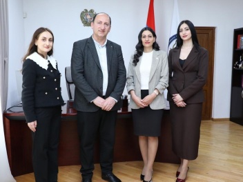 ՀՀ ՄԻՊ-ն ընդունել է Մարդու իրավունքների եզդիական կենտրոնի ղեկավարին