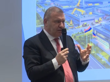 Պետությունը պետք է ունենա արդյունաբերության զարգացման հնգամյա ծրագիր. Միքայել Մելքումյան